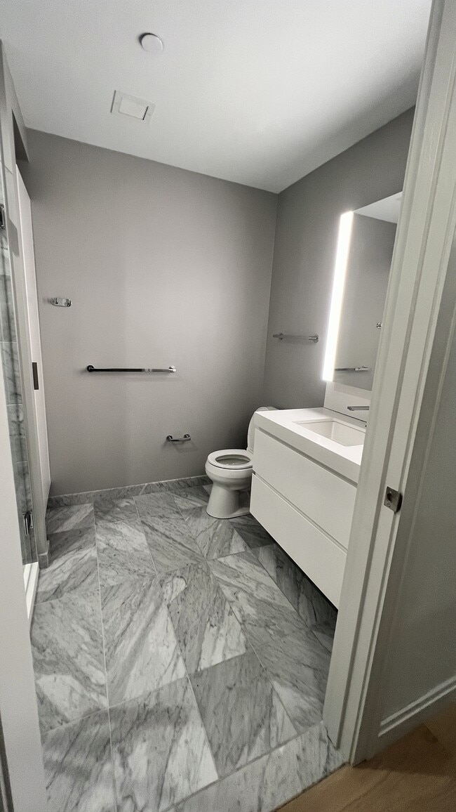 Photo - 133 Seaport Blvd Unit 1021