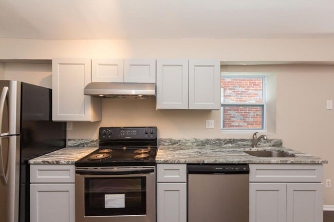Photo - 112 S Ann St Apartment