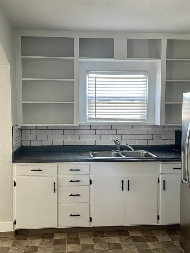 Photo - 1745 James St Unit 1745-A
