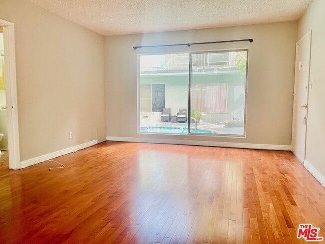 Photo - 941 N San Vicente Blvd Unit 2