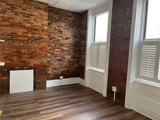 Photo - 2120 E Carson St Unit Front