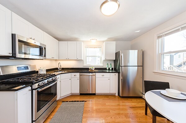 Photo - 152 Brown St Unit 2L