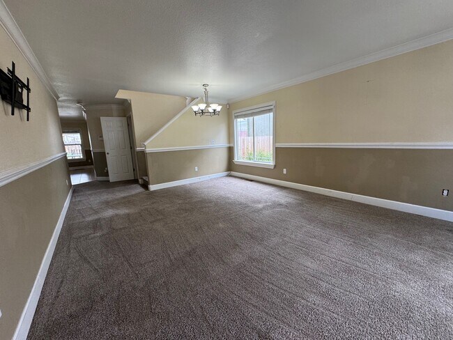 Photo - 7650 Appenzell St