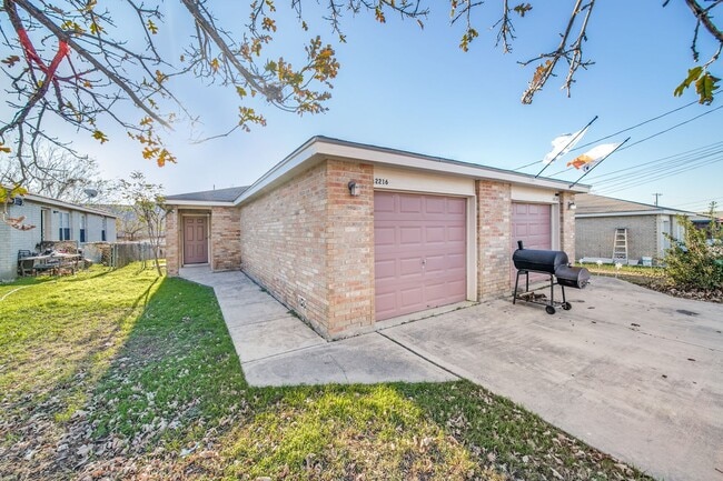 Photo - STONERIDGE DUPLEX - NORTH EAST I.S.D.