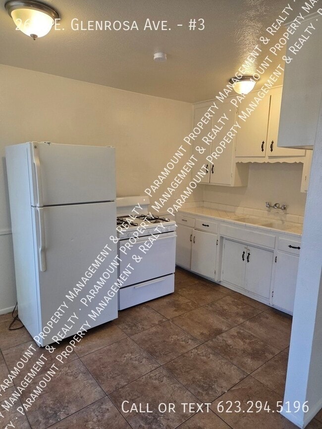 Photo - 2610 E Glenrosa Ave Unidad #3