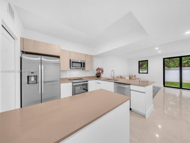 Photo - 5505 W Oak Wy