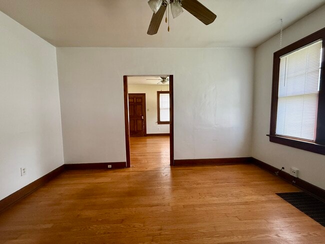 Photo - 3203 Roland Ave Unit 3203