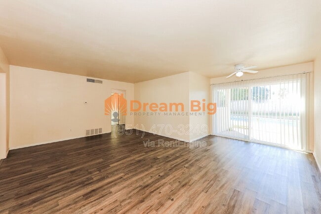 Photo - 652 Massachusetts Ave