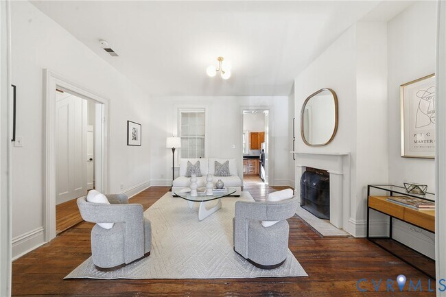 Photo - 407 W Clay St