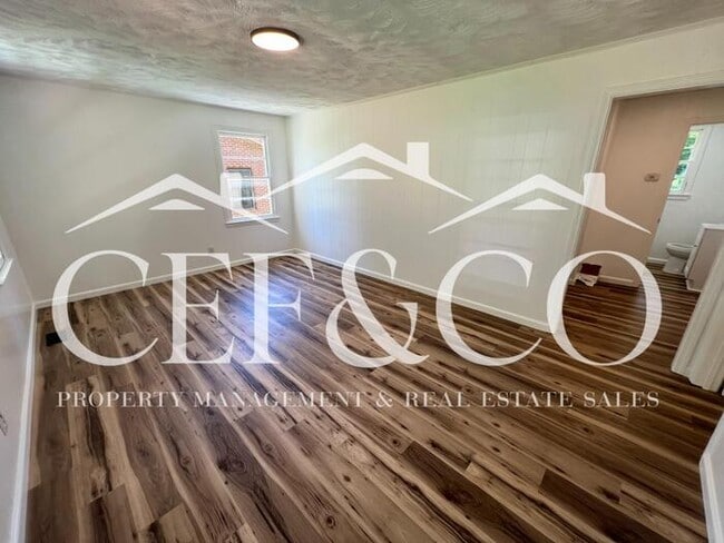 2 bedroom now available in the City of Spartanburg!