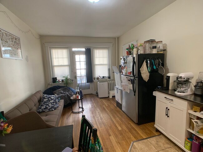 14 Melvin Ave