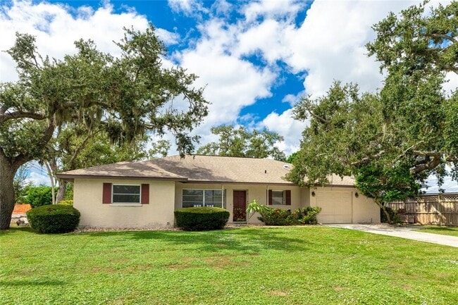 Photo - 3342 Mayflower St