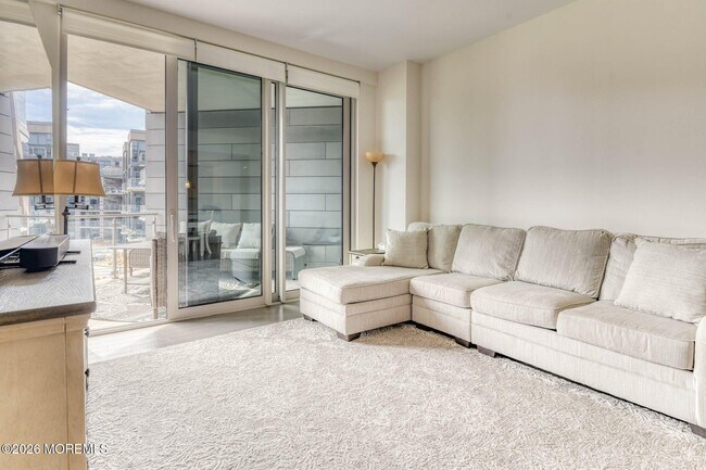 Photo - 30 Melrose Terrace Unit 413