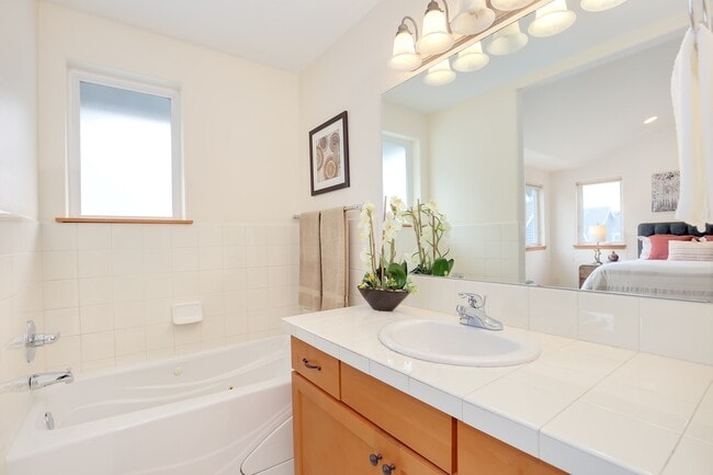Photo - 219 23rd Ave
