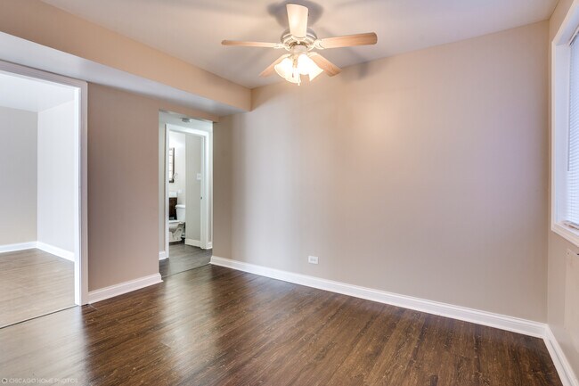 Photo - 8237 S Drexel Ave