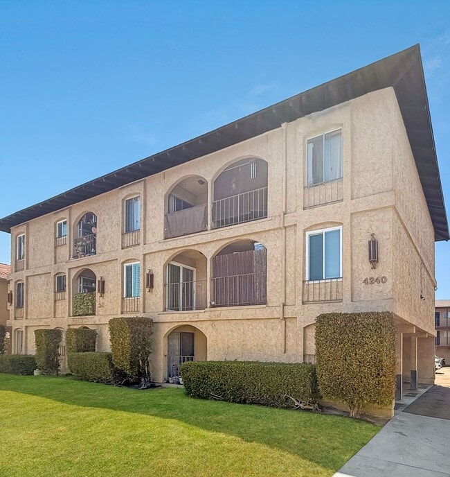 Building Photo - Charming 1BR/1BA with Private Patio in Cit... Unit 9 Rental