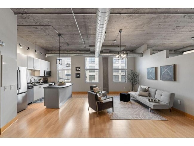 Building Photo - 918 N 3rd St Unit 207