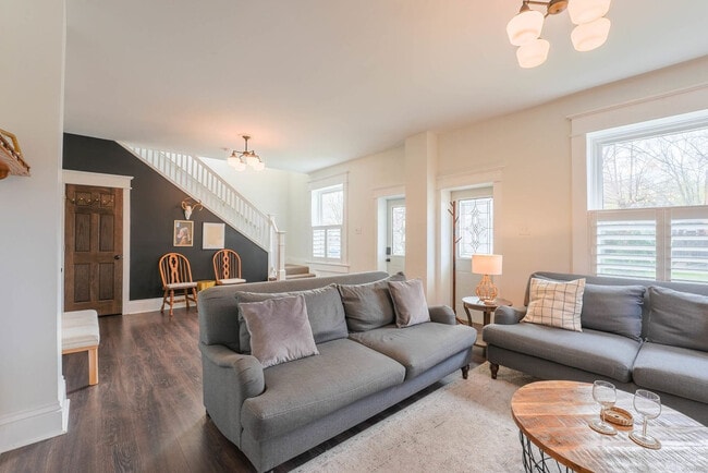 Photo - 1420 N 3rd St Unidad ID1241321P