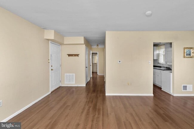 14 Florence Tollgate