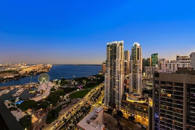 Photo - 398 NE 5th St Unidad 2118