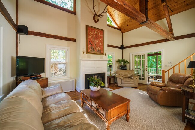 Photo - 45 Taconic Ave