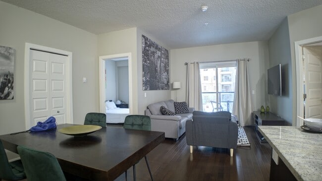 Photo - 1238-1238 Windermere Way SW