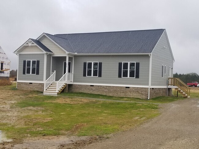 Beautiful Rancher in New Kent County! - Beautiful Rancher in New Kent County! House