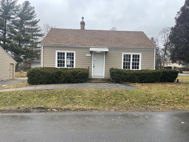 Building Photo - 35756 N Watson Ave