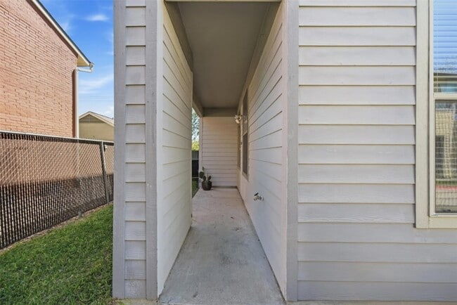 Photo - 1201 Grove Blvd Unit 1304