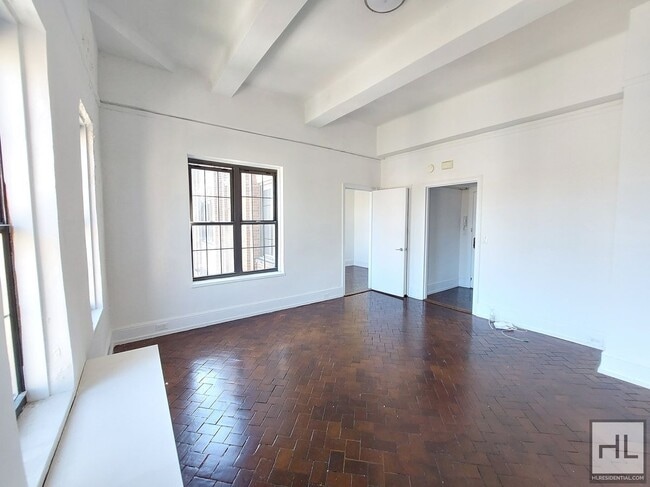 Photo - WEST 73 STREET Unidad 14B