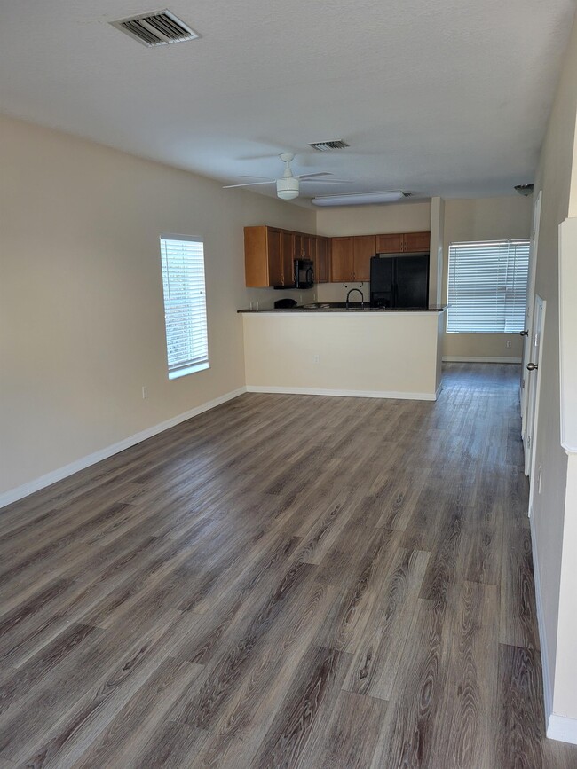 Photo - 3867 74th Way N