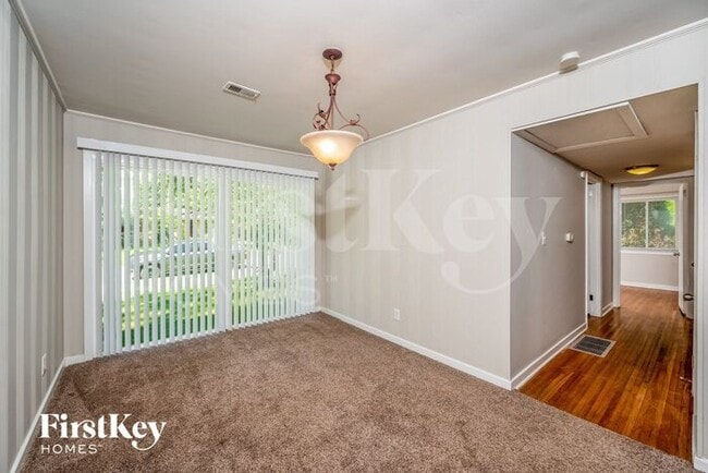 Photo - 129 Briar Grove Dr
