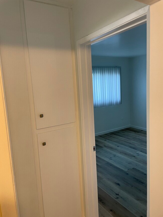 Imperial Crest Apartments