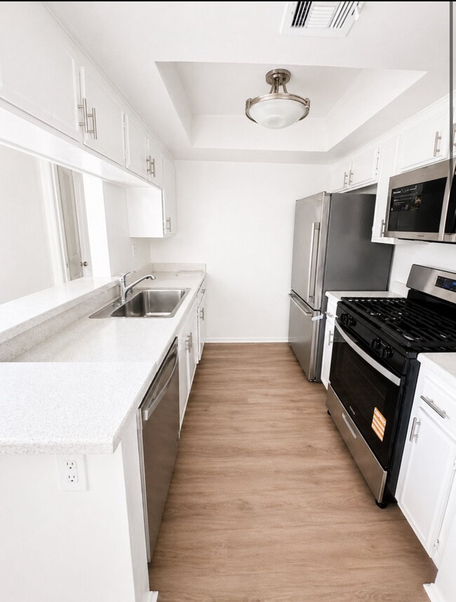 Photo - 15009 Moorpark St Unit 314