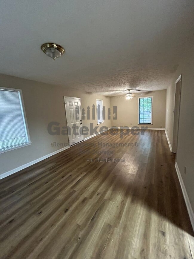 Photo - 115 Meadowbrook Ct Unit A