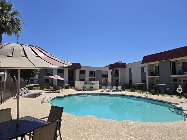 Community Pool - Hidden Village Rental