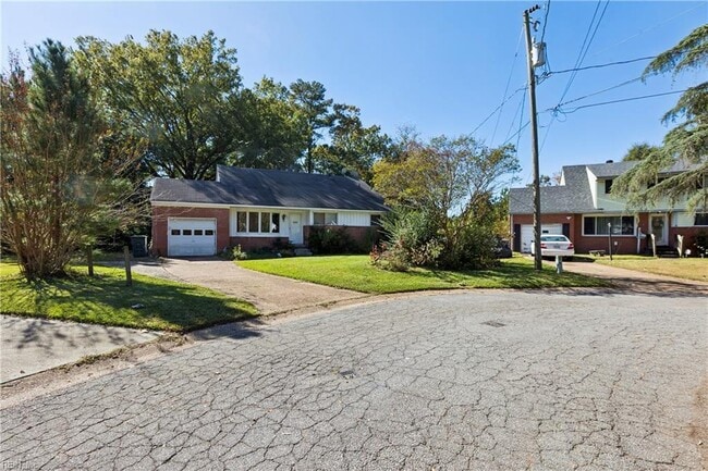 Photo - 301 Pepper Mill Ct