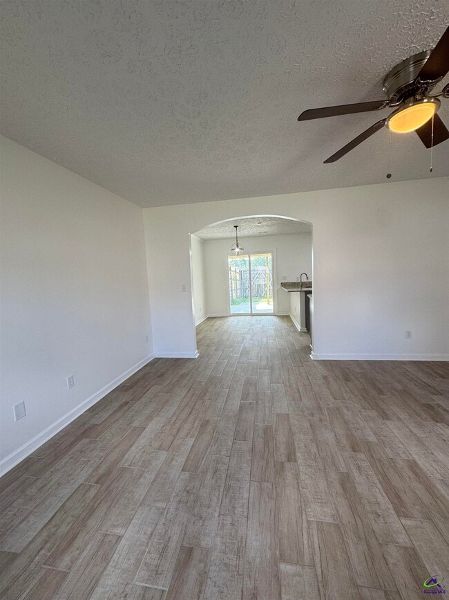 Photo - 125 Wingate Cir