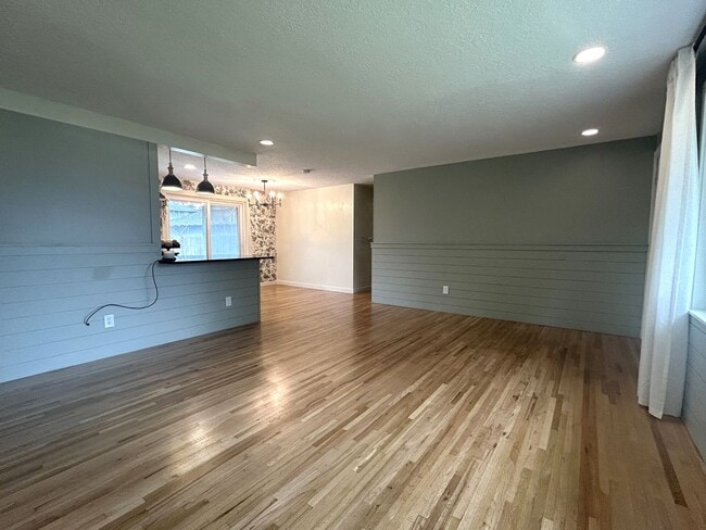 Photo - Classic Ranch Style home with 2 Bed 1.5 Bath and Large Backyard!