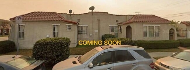Building Photo - Coming Soon - Renovated Hyde Park Gem Near SoFi, LAX & Metro K Line