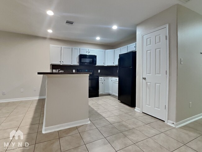 Photo - 6128 Sidney St Unit B