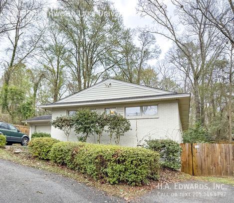 Building Photo - 4809 Northwood Lake Dr E
