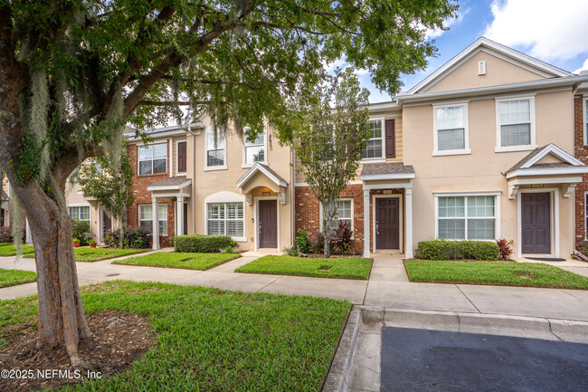 Photo - 8102 Summer Palm Ct Townhome