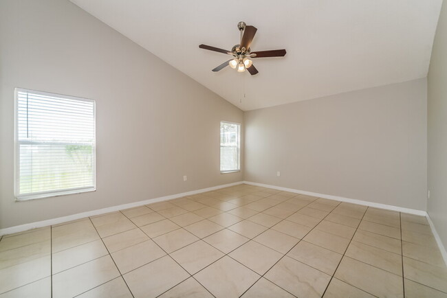 431 Peppermill Cir