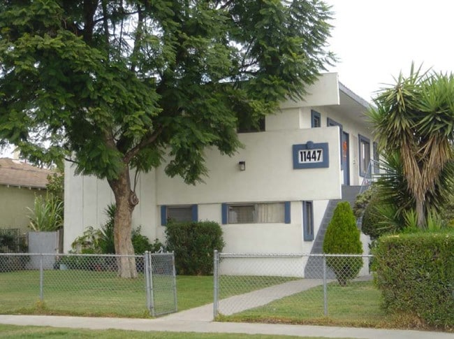 Fotografía del edificio - 11447 Tiara St