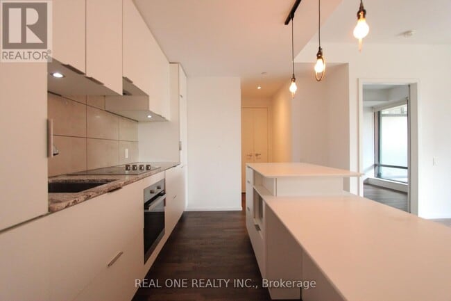 Photo - 5 St Joseph St Unit 907