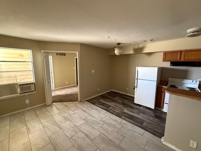 Photo - For lease! 1 bed, 1 bath condo