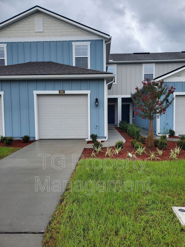 Photo - 880 Observatory Pkwy