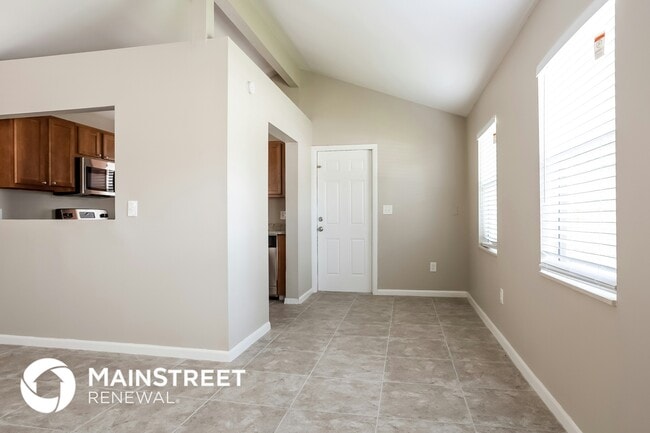 Photo - 948 Market St