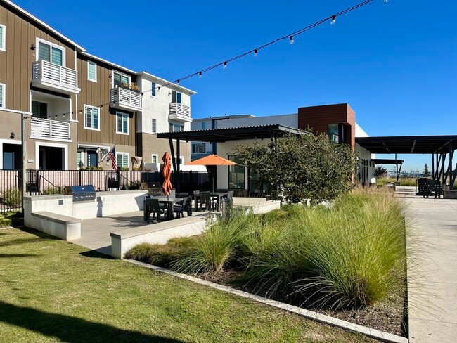 Photo - 1475 Sandbar Ln